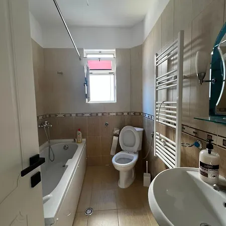 Cozy Furnished Near In شقة *